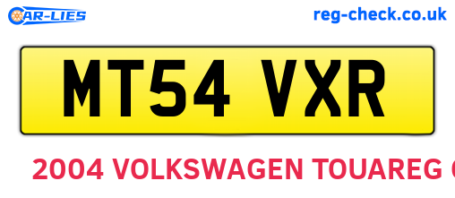 MT54VXR are the vehicle registration plates.