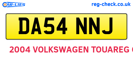 DA54NNJ are the vehicle registration plates.
