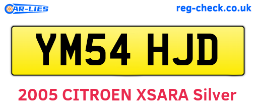 YM54HJD are the vehicle registration plates.