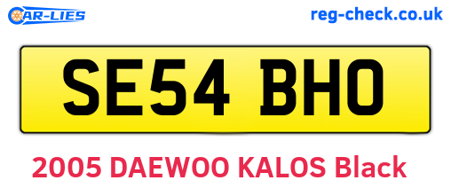 SE54BHO are the vehicle registration plates.