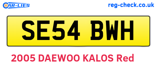 SE54BWH are the vehicle registration plates.