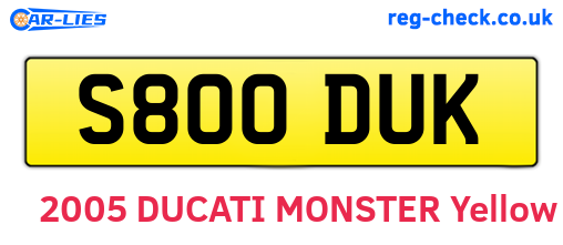 S800DUK are the vehicle registration plates.