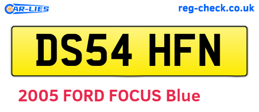 DS54HFN are the vehicle registration plates.