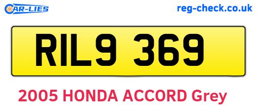 RIL9369 are the vehicle registration plates.
