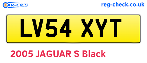 LV54XYT are the vehicle registration plates.