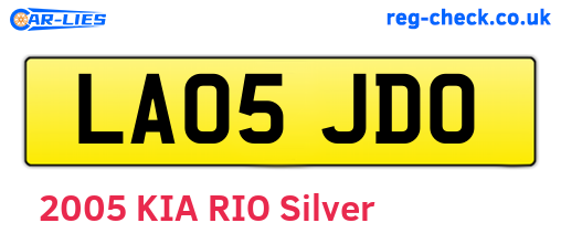 LA05JDO are the vehicle registration plates.