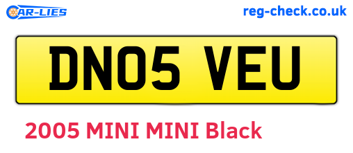 DN05VEU are the vehicle registration plates.