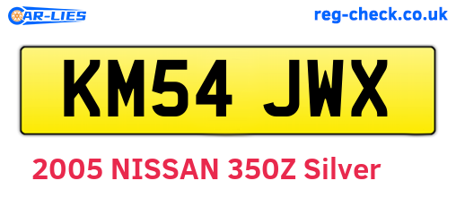 KM54JWX are the vehicle registration plates.
