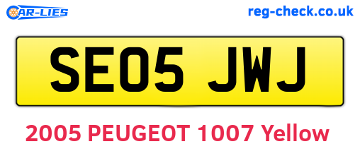 SE05JWJ are the vehicle registration plates.