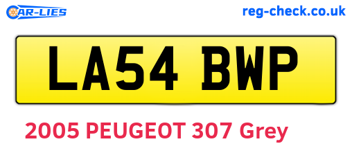 LA54BWP are the vehicle registration plates.