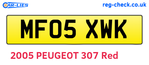 MF05XWK are the vehicle registration plates.