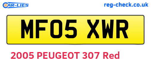 MF05XWR are the vehicle registration plates.