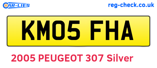 KM05FHA are the vehicle registration plates.