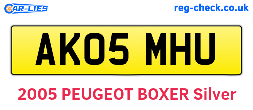 AK05MHU are the vehicle registration plates.
