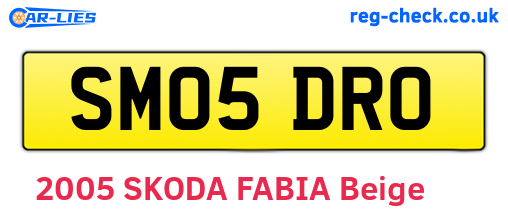 SM05DRO are the vehicle registration plates.