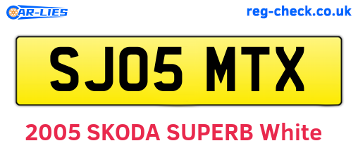 SJ05MTX are the vehicle registration plates.