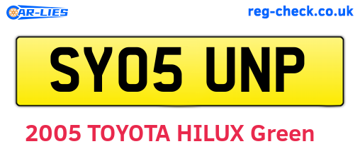 SY05UNP are the vehicle registration plates.
