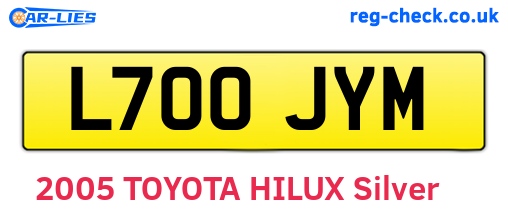 L700JYM are the vehicle registration plates.