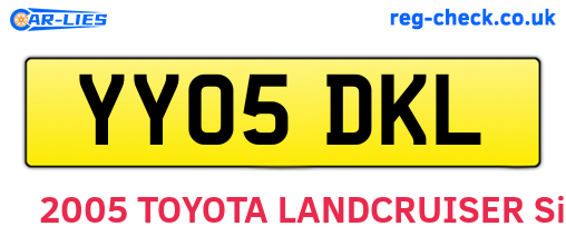 YY05DKL are the vehicle registration plates.