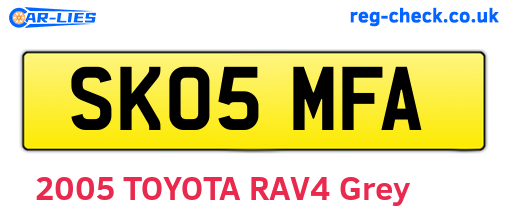 SK05MFA are the vehicle registration plates.