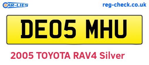 DE05MHU are the vehicle registration plates.