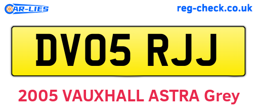 DV05RJJ are the vehicle registration plates.