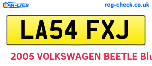 LA54FXJ are the vehicle registration plates.