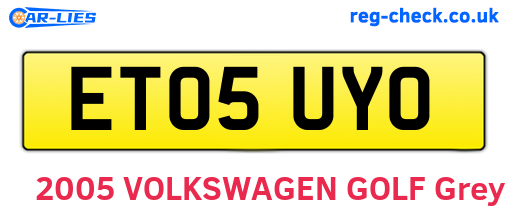 ET05UYO are the vehicle registration plates.