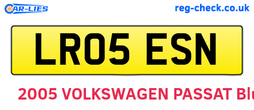 LR05ESN are the vehicle registration plates.