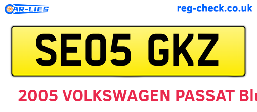 SE05GKZ are the vehicle registration plates.