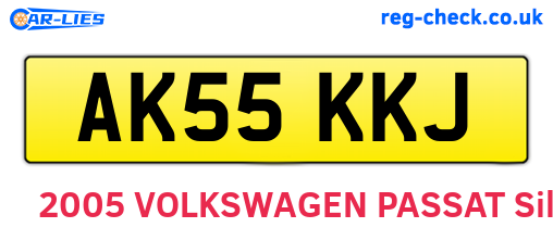 AK55KKJ are the vehicle registration plates.