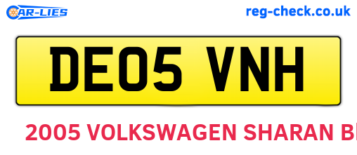 DE05VNH are the vehicle registration plates.