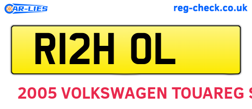 R12HOL are the vehicle registration plates.