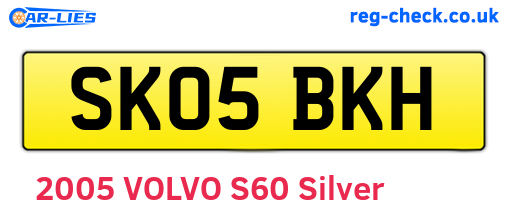SK05BKH are the vehicle registration plates.