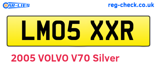 LM05XXR are the vehicle registration plates.