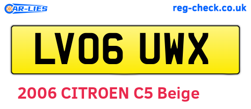 LV06UWX are the vehicle registration plates.