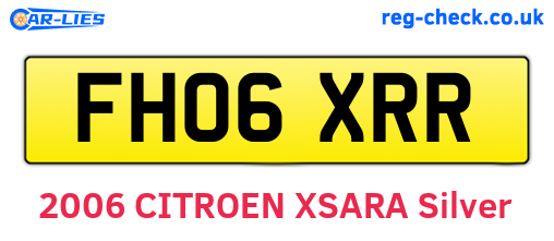 FH06XRR are the vehicle registration plates.