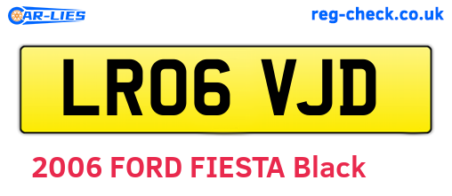 LR06VJD are the vehicle registration plates.