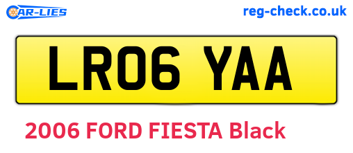 LR06YAA are the vehicle registration plates.