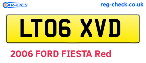 LT06XVD are the vehicle registration plates.