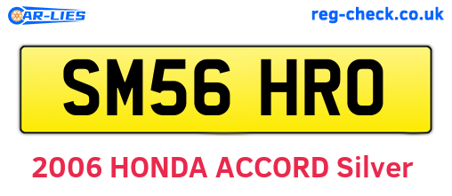 SM56HRO are the vehicle registration plates.
