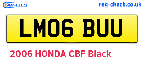 LM06BUU are the vehicle registration plates.