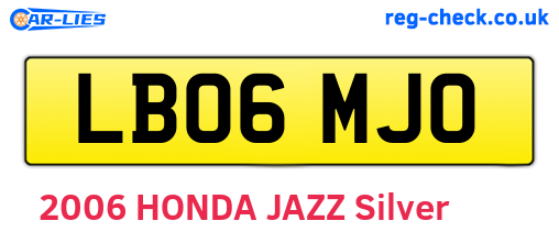 LB06MJO are the vehicle registration plates.