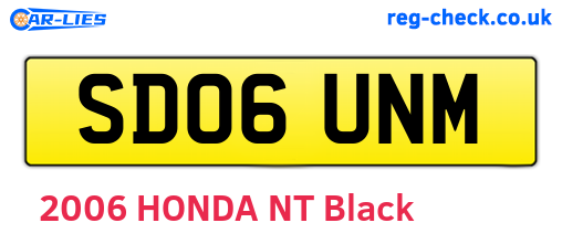 SD06UNM are the vehicle registration plates.