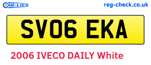 SV06EKA are the vehicle registration plates.