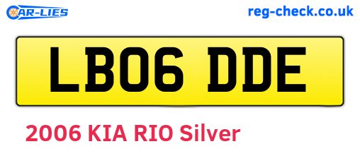 LB06DDE are the vehicle registration plates.