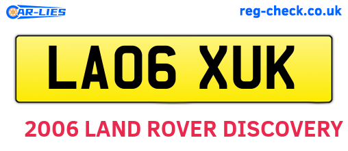 LA06XUK are the vehicle registration plates.