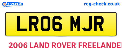LR06MJR are the vehicle registration plates.