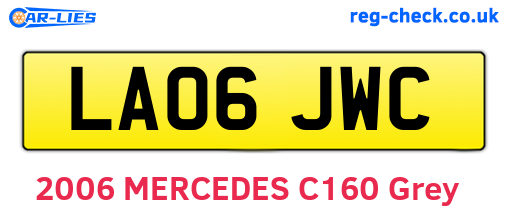 LA06JWC are the vehicle registration plates.