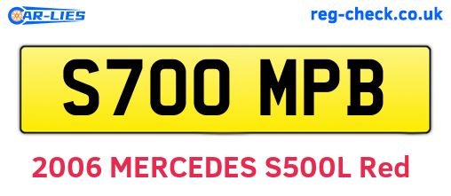 S700MPB are the vehicle registration plates.